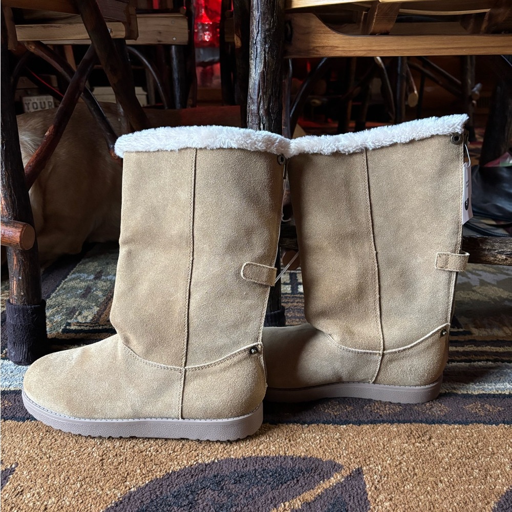 Universal Thread Suede Tan Fold Down Winter Boots… - image 1